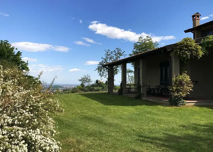 Castagna Amara Bauernhof Montevecchia